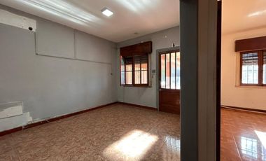 VENTA CASA 4 AMB JARDÍN GARAGE Y PATIO LANÚS ESTE