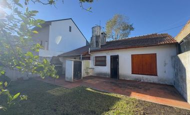 VENTA CASA 3 AMB PARQUE MAS GARAGE O DPTO COLINAS