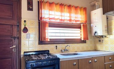 VENTA CASA 3 AMB PARQUE MAS GARAGE O DPTO COLINAS