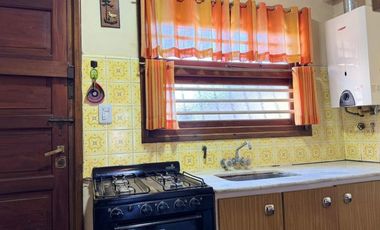 VENTA CASA 3 AMB PARQUE MAS GARAGE O DPTO COLINAS
