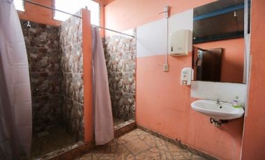 VENTA LOCAL CON CASA BANFIELD TERRAZA Y COCHERA