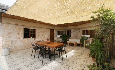 VENTA LOCAL CON CASA BANFIELD TERRAZA Y COCHERA