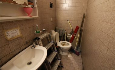 VENTA LOCAL CON CASA BANFIELD TERRAZA Y COCHERA