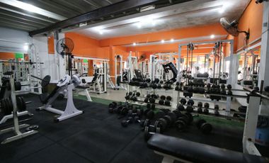VENTA LOCAL CON CASA BANFIELD TERRAZA Y COCHERA