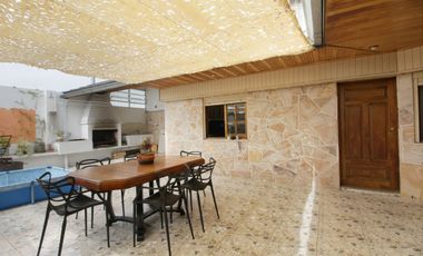 VENTA LOCAL CON CASA BANFIELD TERRAZA Y COCHERA