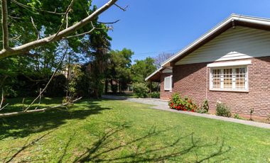 Casa 4 dorm c/ pileta quincho alquiler AMUEBLADA