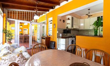 Casa 4 dorm c/ pileta quincho alquiler AMUEBLADA