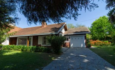 Casa 4 dorm c/ pileta quincho alquiler AMUEBLADA