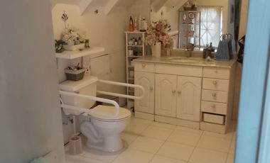 VENDO CASA CON DESTINO COMERCIAL EN AV MACUL