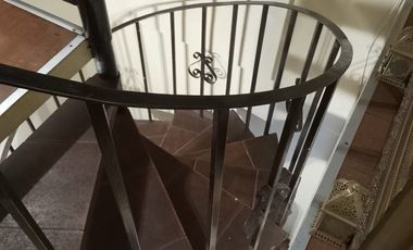 VENDO CASA CON DESTINO COMERCIAL EN AV MACUL