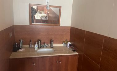 ARRIENDO DE CASA AMOBLADA PEÑAFLOR