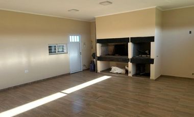 VENTA CASA 2 DORMITORIOS PUJATO NORTE(LADO COMUNA)