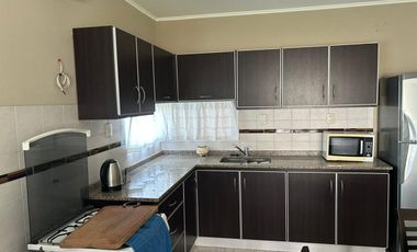 VENTA CASA 2 DORMITORIOS PUJATO NORTE(LADO COMUNA)