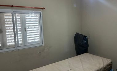 VENTA CASA 2 DORMITORIOS PUJATO NORTE(LADO COMUNA)