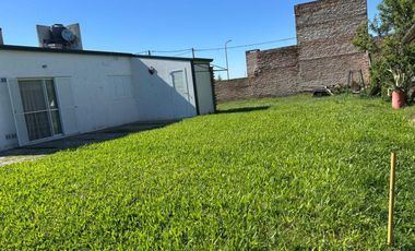 VENTA CASA 2 DORMITORIOS PUJATO NORTE(LADO COMUNA)