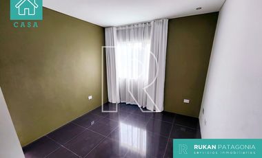 #AlquilerRUKAN | Casa Nivel Gerencial | 4 Habitaciones, Oficina, Quincho, Pileta | Barrio VISTA HERMOSA | Caleta Olivia.-
