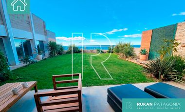 #AlquilerRUKAN | Casa Nivel Gerencial | 4 Habitaciones, Oficina, Quincho, Pileta | Barrio VISTA HERMOSA | Caleta Olivia.-