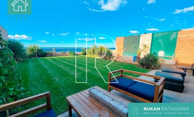 #AlquilerRUKAN | Casa Nivel Gerencial | 4 Habitaciones, Oficina, Quincho, Pileta | Barrio VISTA HERMOSA | Caleta Olivia.-