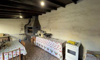 VENTA CASA 3 AMB. BELLA VISTA C.COCHERA QUINCHO