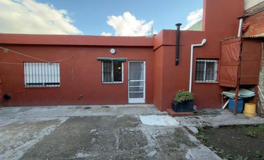 VENTA CASA 3 AMB. BELLA VISTA C.COCHERA QUINCHO