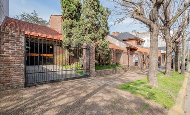 Casa 6 amb en Aldo Bonzi - PERMUTA / CREDITO