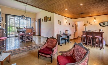 Casa 6 amb en Aldo Bonzi - PERMUTA / CREDITO