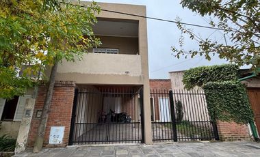 CASA EN VENTA EN BRAGADO CON PILETA
