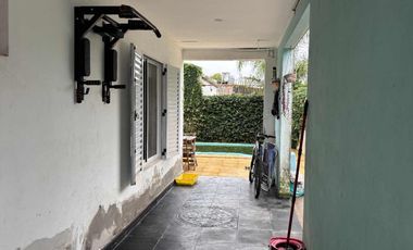 CASA EN VENTA EN BRAGADO CON PILETA