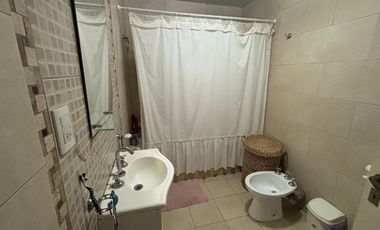 CASA EN VENTA EN BRAGADO CON PILETA