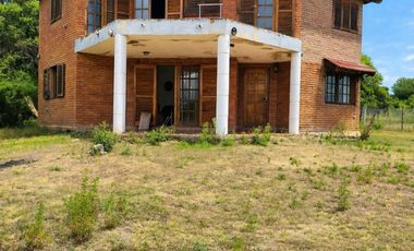VENTA HERMOSA CASA EN LA GRANJA