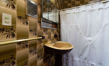 CASA EN VENTA  3 AMBIENTES - CASEROS