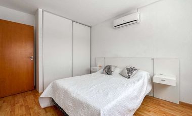 CASA 2 DORMITORIOS EN VENTA PARQUE SICARDI + PATIO