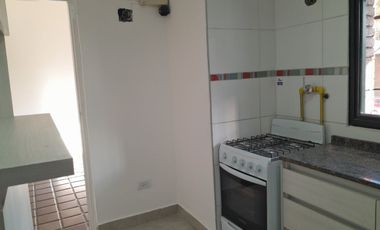 ALQUILER CASA 4 DORM. COMERCIAL Y FAMILIAR G. CRUZ