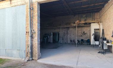 CASA EN VENTA DE 3 DOR Y GALPÓN EN BV.ALVEAR V.M.