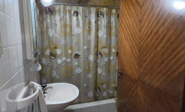 CASA EN VENTA DE 3 DOR Y GALPÓN EN BV.ALVEAR V.M.