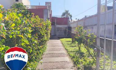 CASA EN VENTA DE 3 DOR Y GALPÓN EN BV.ALVEAR V.M.