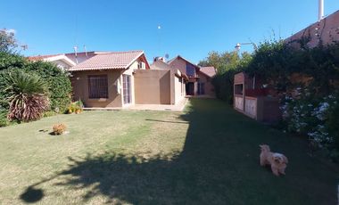 VENTA CASA CON PILETA QUINCHO RIVADAVIA MENDOZA