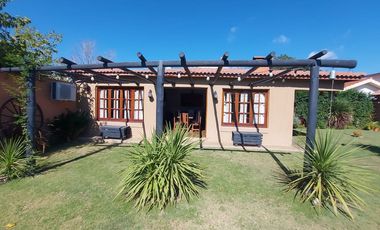 VENTA CASA CON PILETA QUINCHO RIVADAVIA MENDOZA