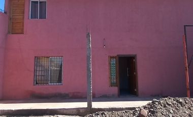 VENTA CASA + DEPTOS Y PISCINA JOCOLI VIEJO LAVALLE