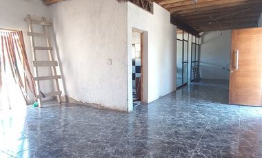 VENTA CASA + DEPTOS Y PISCINA JOCOLI VIEJO LAVALLE