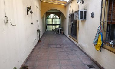 VENTA CASA 4 AMB + DEPENDENCIA PERMUTA R. MEJIA