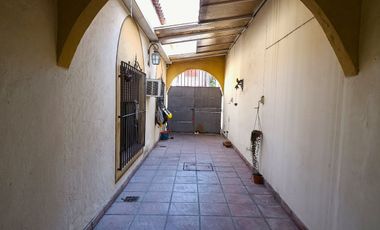 VENTA CASA 4 AMB + DEPENDENCIA PERMUTA R. MEJIA