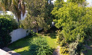 VENTA CASA 4 AMB + DEPENDENCIA PERMUTA R. MEJIA
