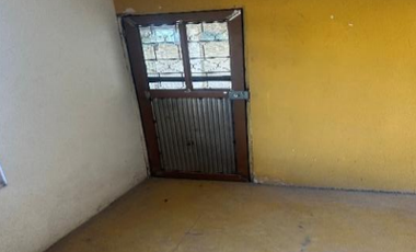 SE VENDE CASA COMO TERRENO IDEAL PARA INVERSIONISTAS