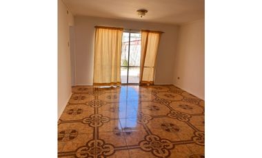 SE ARRIENDA CASA PARA EMPRESA – CALLE YUMBEL, CENTRO DE COPIAPÓ