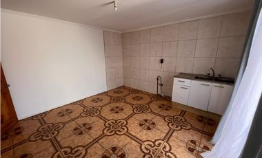 SE ARRIENDA CASA PARA EMPRESA – CALLE YUMBEL, CENTRO DE COPIAPÓ