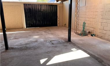 SE ARRIENDA CASA PARA EMPRESA – CALLE YUMBEL, CENTRO DE COPIAPÓ