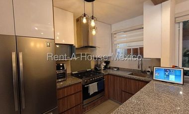 Casa en Venta en Paseos del Bosque, Cuautitlan Izcalli CR 26-1933.