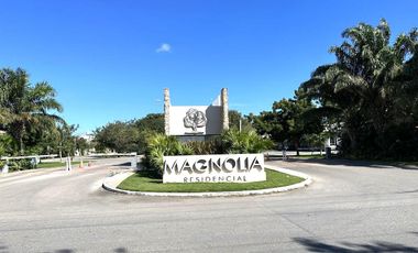 Amplia Casa de 4 recámaras y Piscina en Privada con Amenidades