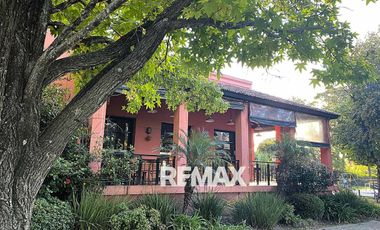 CASA VENTA 4 DORM, OFICINA DEPEND LA DELFINA PILAR